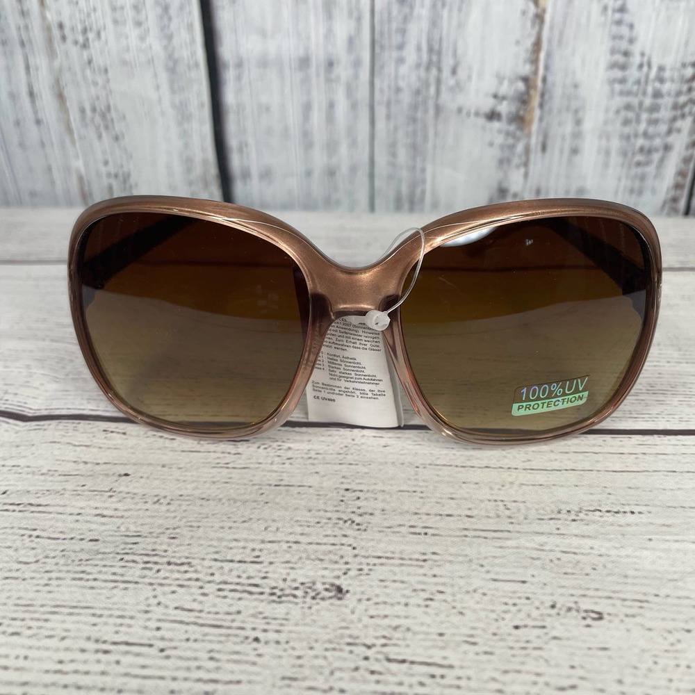 NWT Champagne Opaque Oversize Square Fashion Sunglasses (no brand)